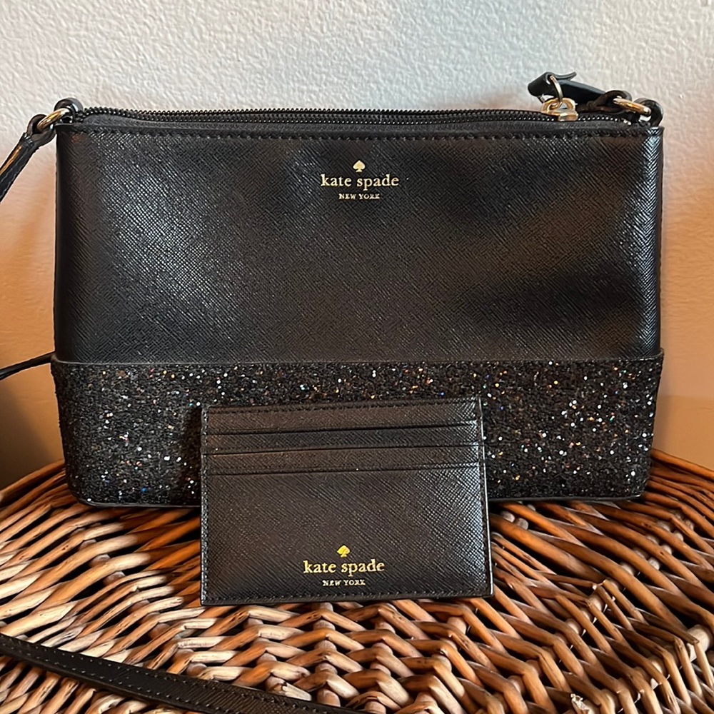 Like new! Kate Spade purse with card holder, black